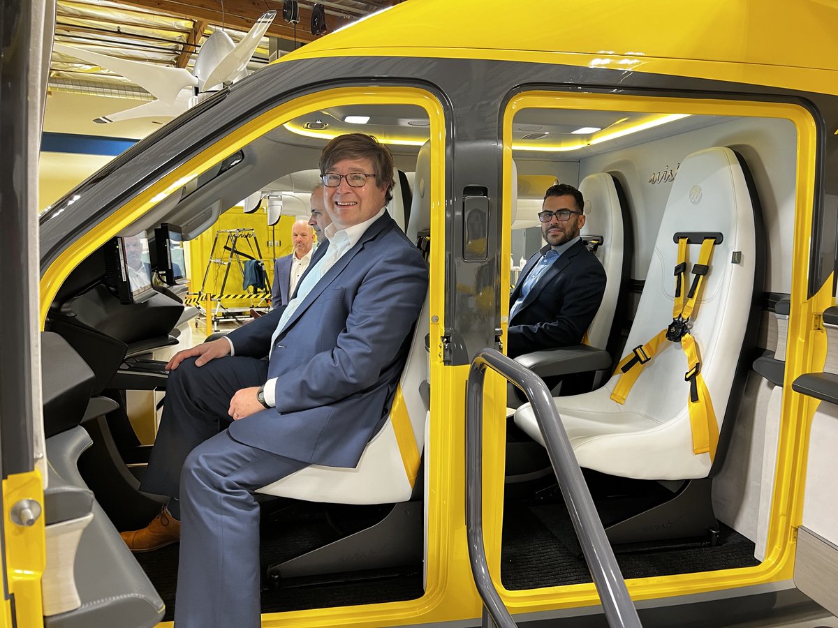 WiskAero's tweet image. Yesterday we spent time with the Chief Counsels and legal teams from the @FAANews and U.S. Department of Transportation to discuss a wide range of topics - from noise levels to equity and inclusion - as well as a tour of Generation 6!