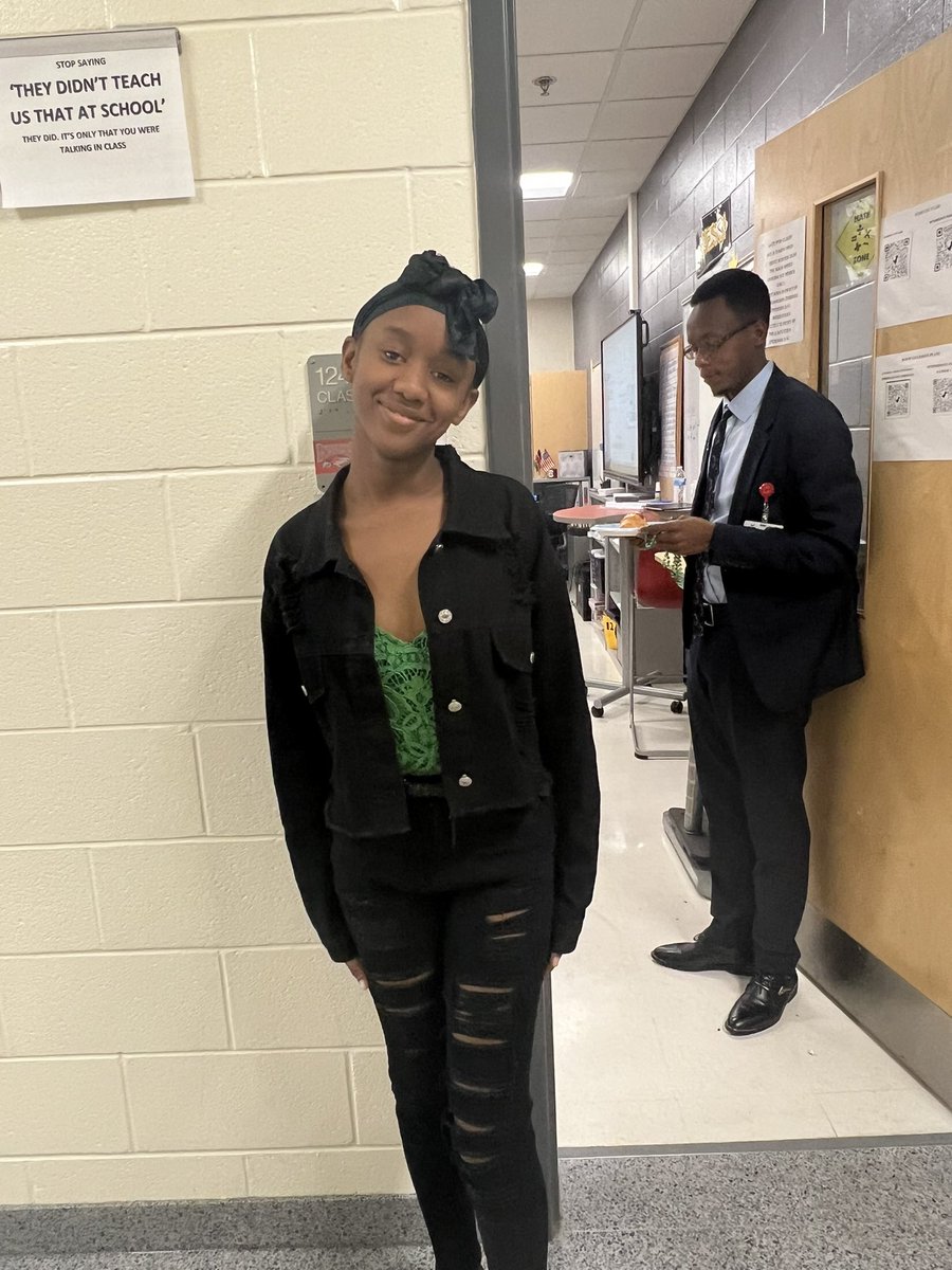 Roots & Wings tweet media