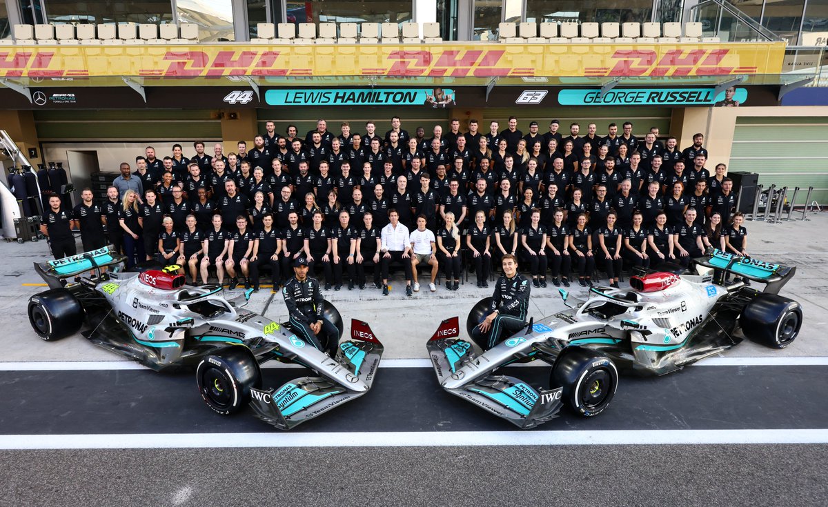 Our Mercedes-AMG PETRONAS Formula 1 Team class of 2022. ❤️