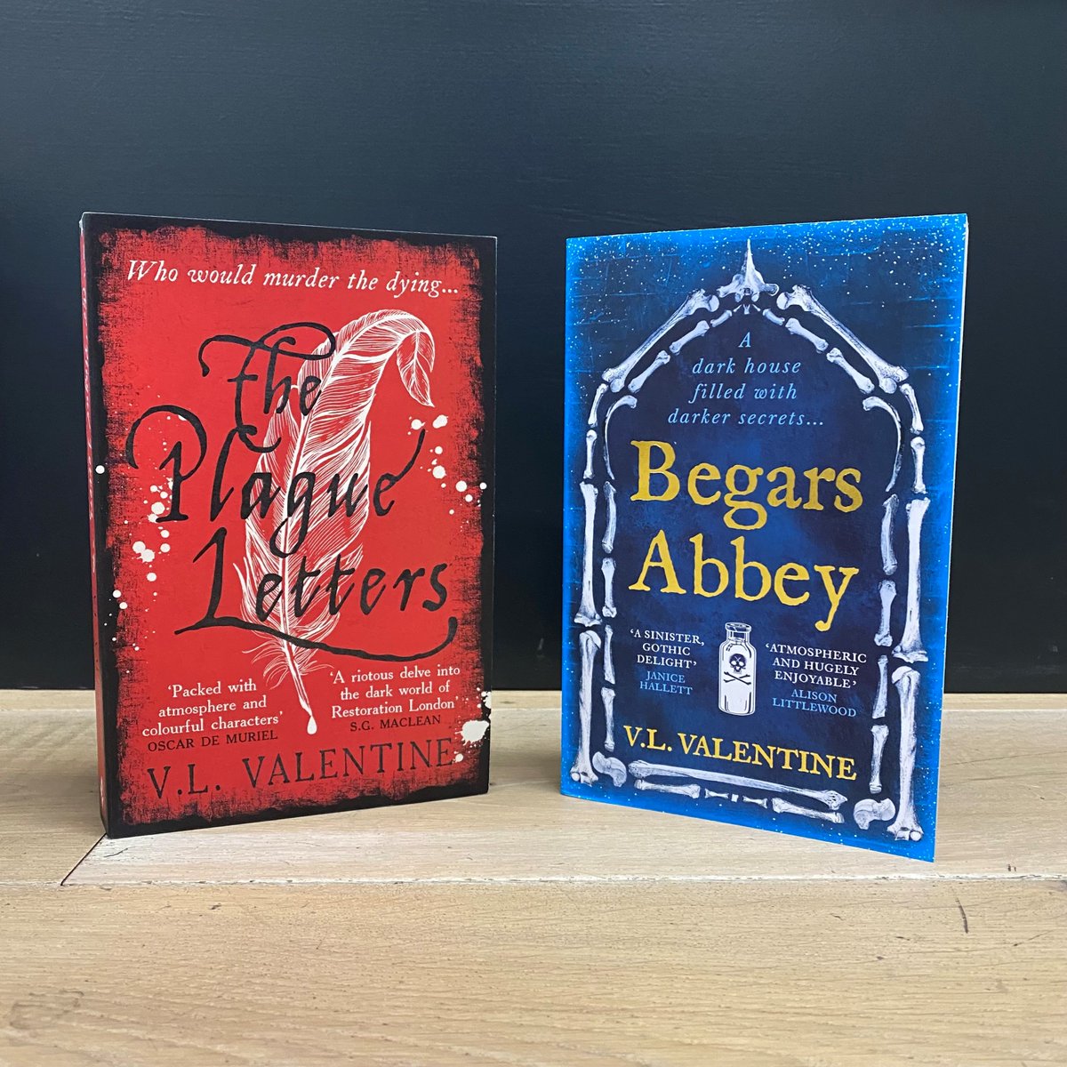 We've got another exciting #HistoryWritersDay22 #competition for you! We're giving away a copy of the @HistoriaHWA Crown shortlisted #ThePlagueLetters as well as #BegarsAbbey by @valentinevikki ❤️ To enter, RT by midnight 28th Nov. UK only!