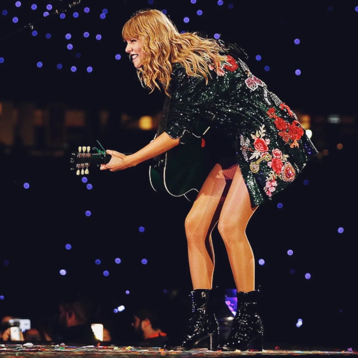 Buzzing Pop On Twitter Taylor Swift s ERAs Tour Is On Track To buzzing-pop-on-twitter-taylor-swift-s-eras-tour-is-on-track-to