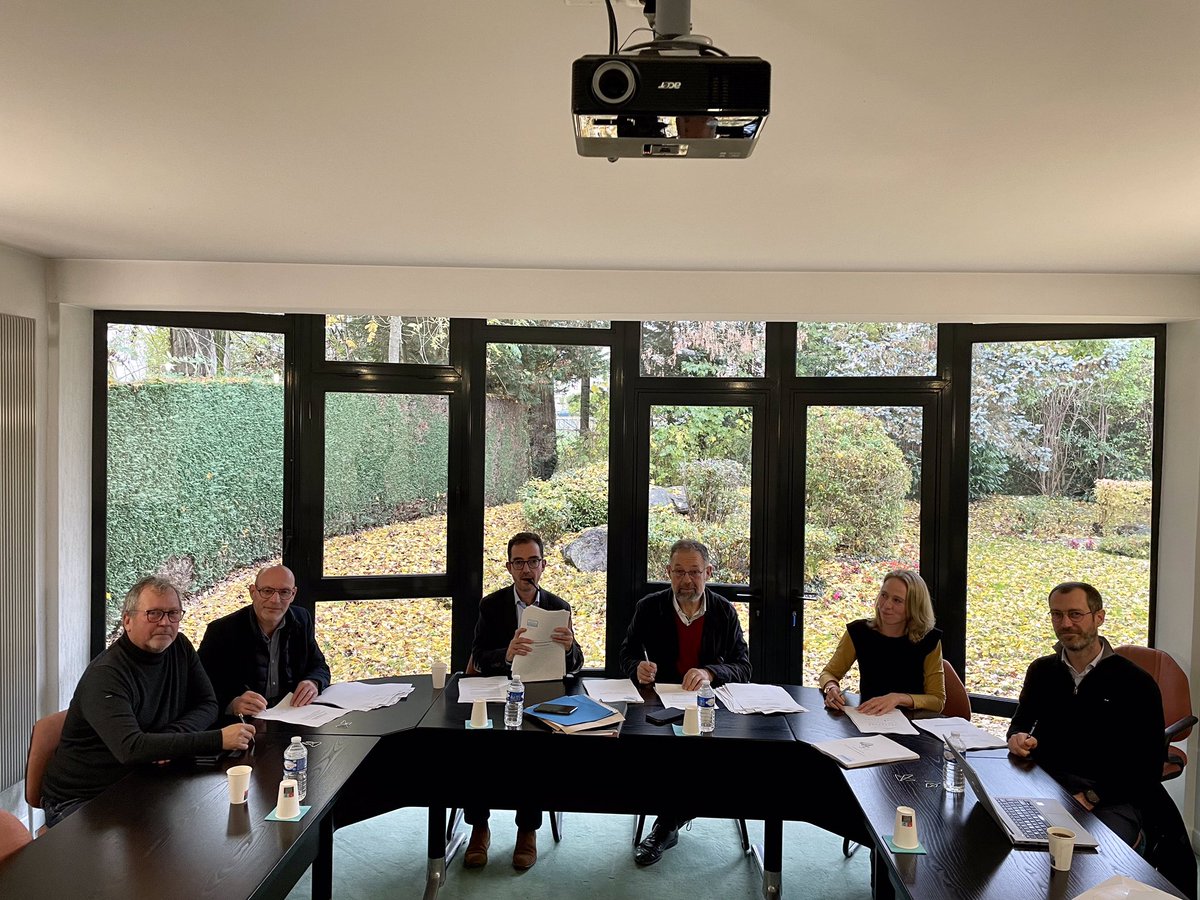 Des moyens pour investir dans le développement économique des #ardennes Merci aux actionnaires de la SASPAT qui ont validé cet après-midi une augmentation du capital. Nous disposons de près de 5M€. <a href="/caissedesdepots/">Caisse des Dépôts</a> <a href="/CaissEpargneGEE/">Caisse d’Epargne Grand Est Europe</a> <a href="/CreditAgricole/">Crédit Agricole</a> @cci_ardennes <a href="/proteame/">Protéame</a>