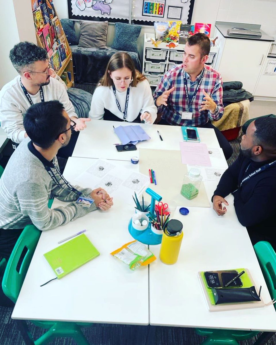 primary_barlby's tweet image. The staff training this week focused on ‘A practical approach to teaching Science’ we worked in groups to carry out a range of investigations and how we would teach these in class. 🧪 #continuedprofessionaldevelopment