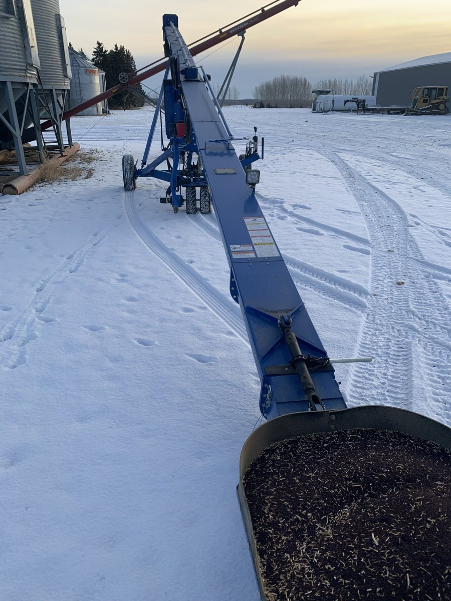 Got a Brandt 1345ALP last spring only to find out; Main tube is not straight,pillow blocks get so hot they smoke, electric clutch went out on first load now main drive gearbox went , burnt numerous belts, more road hours then loading hours and Brandt isn’t answering <a href="/Brandt_Group/">Brandt Group</a>