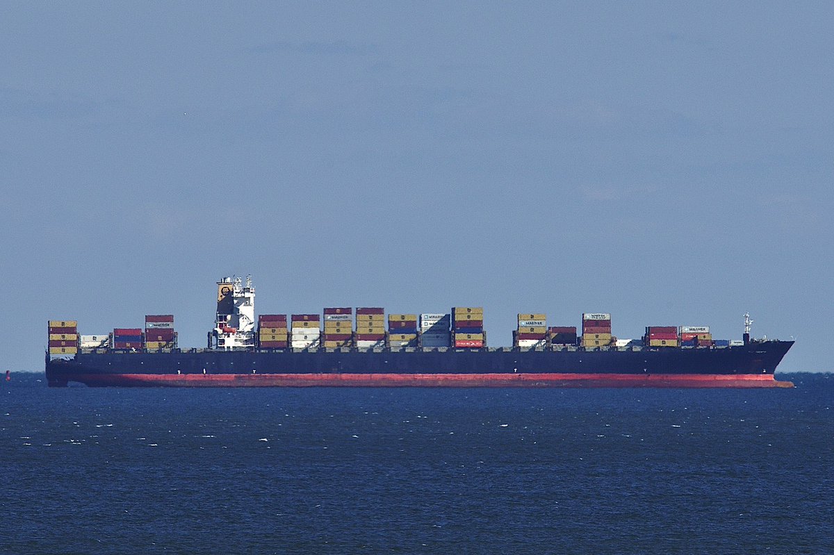 johnmorgan726's tweet photo. The MSC UBERTY, IMO:9337444 en route to Charleston, South Carolina @SCPorts flying the flag of Liberia π±π·. #ShipsInPics #ContainerShip #MSCUberty https://t.co/MoxKpIoI7U