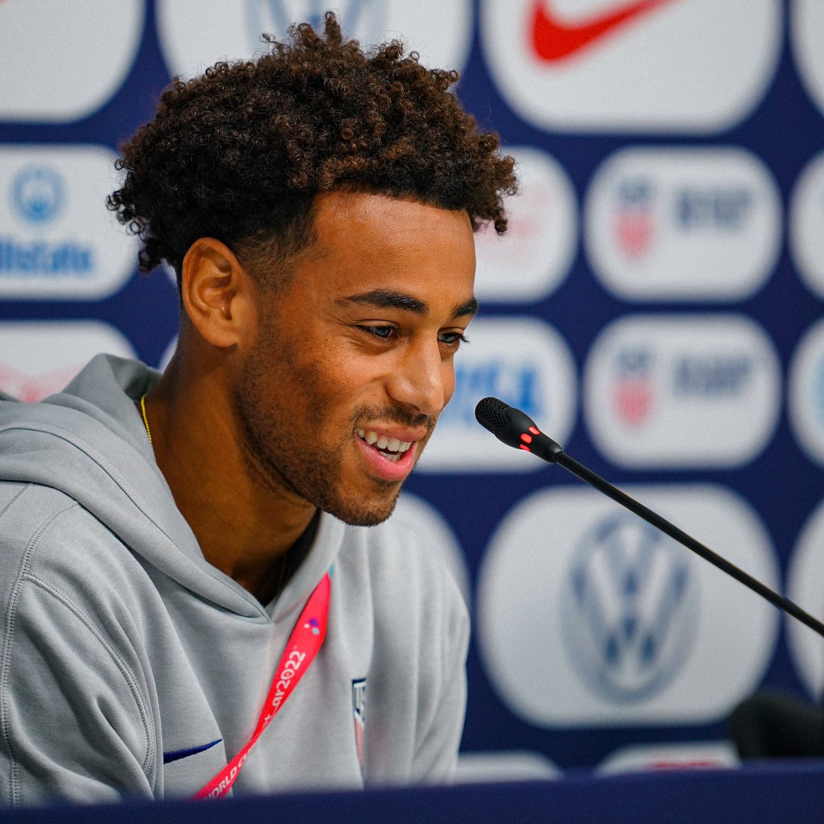 USMNT's tweet photo. All smiles at the mic 🎙️ https://t.co/2wiufaaGHx