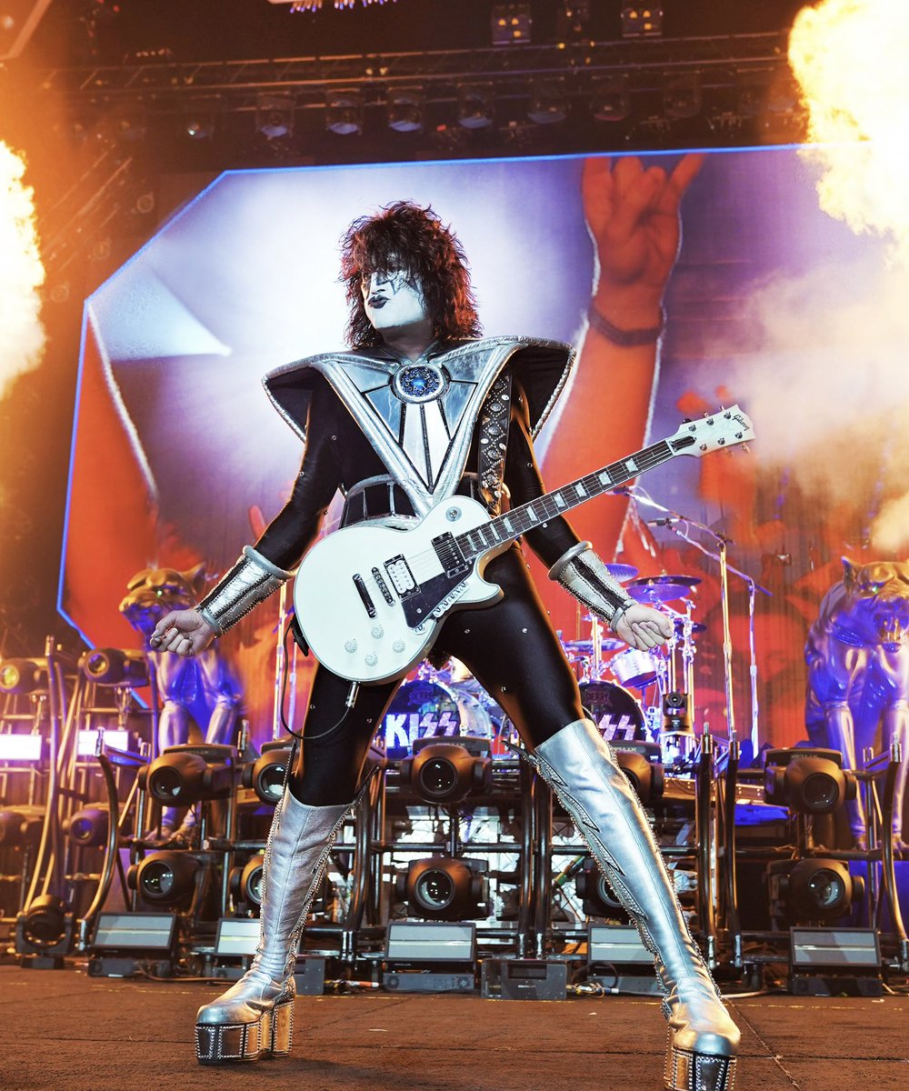 With Tokyo and Mexico City next week, and more shows in 2023