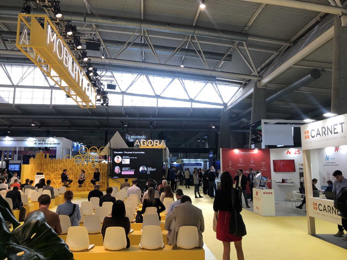 NexusGeographic's tweet photo. Un any més hem estat a la @SmartCityexpo per presentar noves idees #GIS i conéixer les novetats en la gestió de les #smartcities i la mobilitat. 

Moltes gràcies a tothom que ens ha vingut a veure al nostre stand. 

#SCEWC2022 #Mappingyourworld https://t.co/QDUuTMoVfc