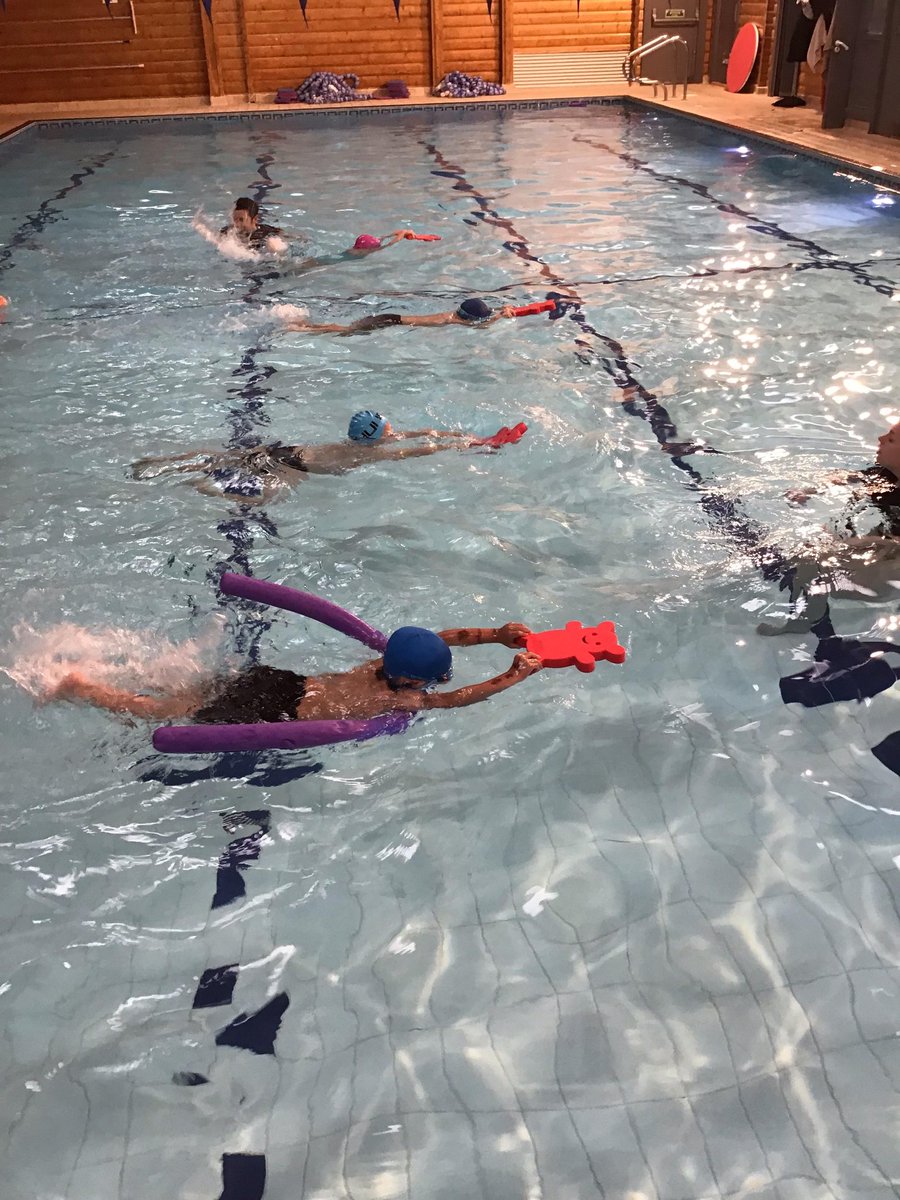 GCA_learning's tweet photo. Year 1 have been using floats in swimming today to allow them to focus on putting their heads and importantly their eyes under the water. Fantastic effort Year 1 #GCApe #GCAhealth @firststrokes https://t.co/RaePZjJCP5