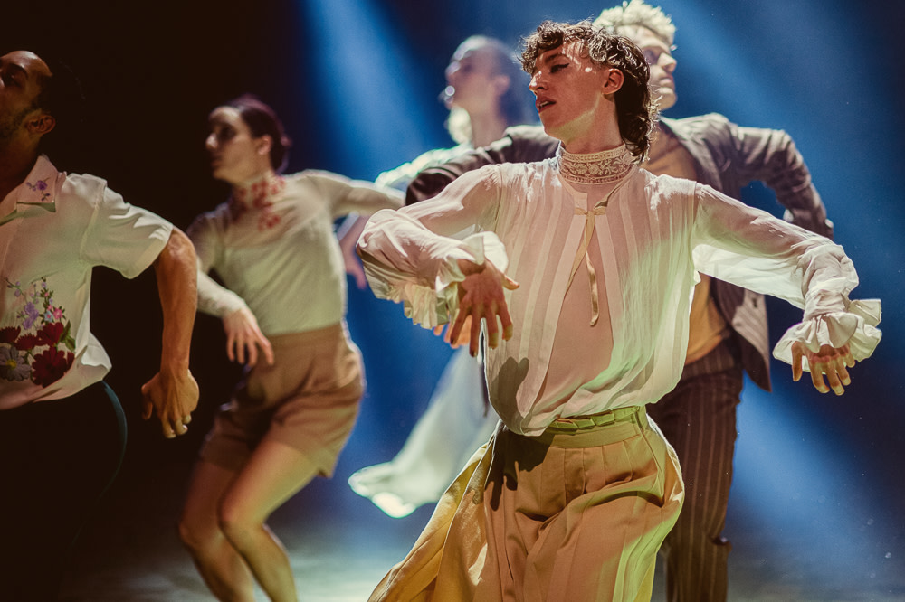 NDT (@ndtdance) on Twitter photo Great news: 'Baby don't hurt me' (2021) created for NDT 1 by Imre van Opstal & Marne van Opstal can be viewed online for free, part of <a href="/DublinDanceFest/">DublinDanceFestival</a> Digital from Nov 17-20! You can view this ballet once using your unique access link: ndt.nl/en/agenda/baby…
Photo Rahi Rezvani Great news: 'Baby don't hurt me' (2021) created for NDT 1 by Imre van Opstal & Marne van Opstal can be viewed online for free, part of <a href="/DublinDanceFest/">DublinDanceFestival</a> Digital from Nov 17-20! You can view this ballet once using your unique access link: ndt.nl/en/agenda/baby…
Photo Rahi Rezvani