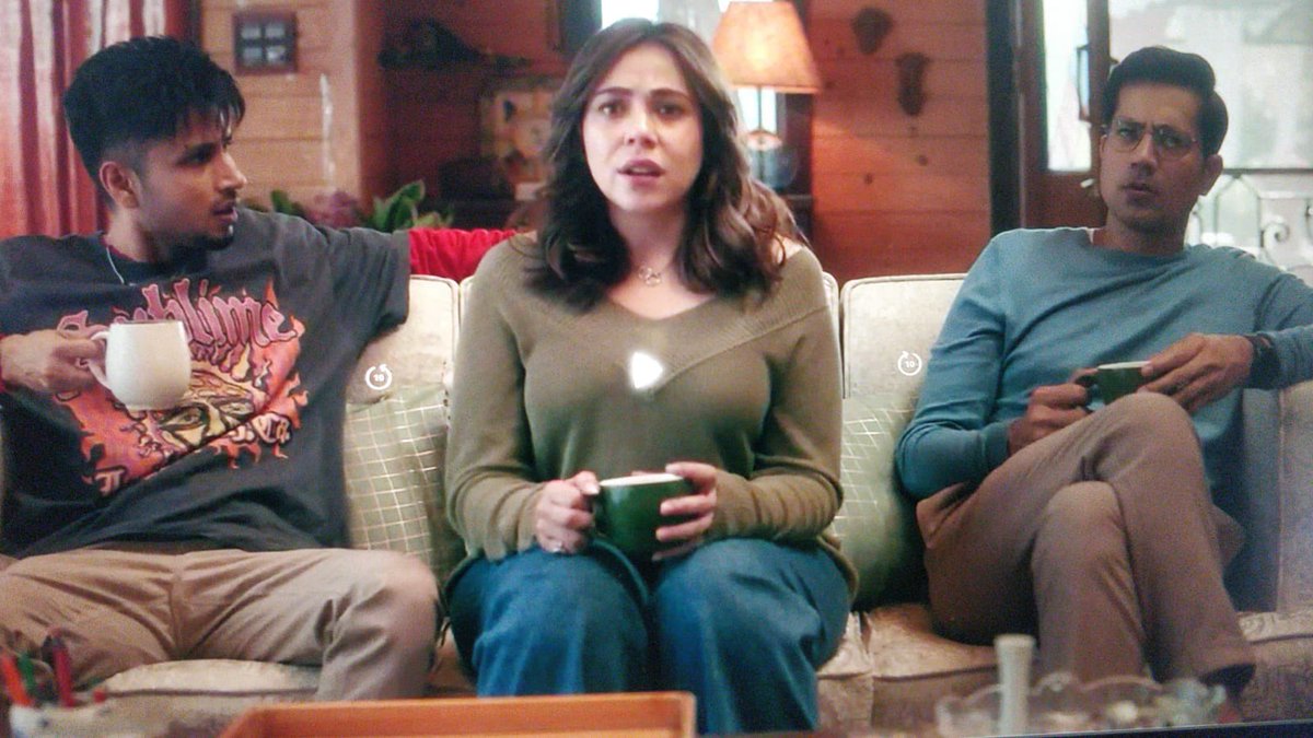 Bhakt_mhakal_ki's tweet image. Just this is the reason why #Tripling is the best show. I was watching their latest season on @ZEE5India and trust me, this expression when the parents announce their separation is Hilarious