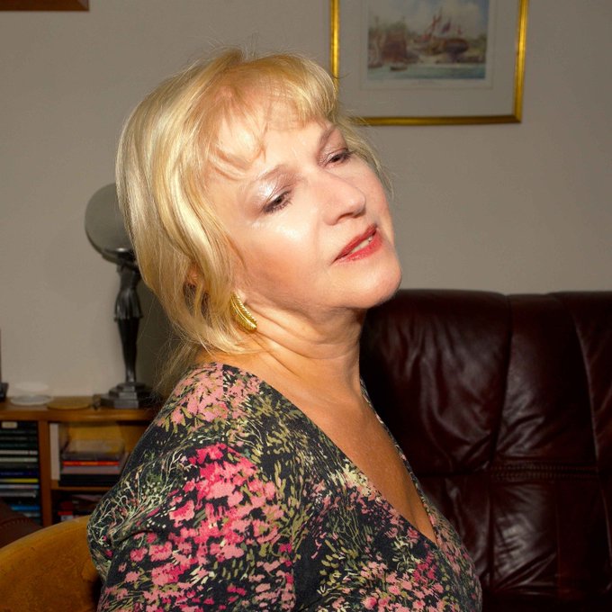 Son tweetsNaughty Teacher and Glamorous Granny amateur 680x680 Adult Pic Hq Son tweetsNaughty Teacher and Glamorous Granny photo