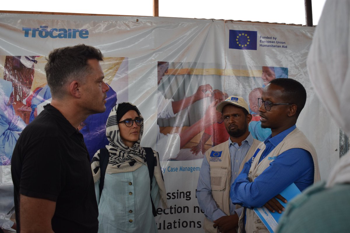 trocaire's tweet photo. Javier Navarro, head of EU Humanitarian Aid Somalia & Maria Vargas, EU protection expert, visited our site in Dollow. This EU funded project, uses protection, health & nutrition integration models to ensure efficiency and effectiveness in saving lives. @ECHO_CESAfrica #eu_echo https://t.co/KSc44LjJtN