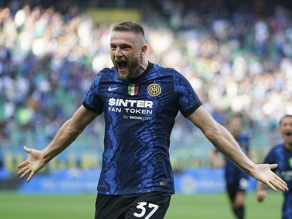 Goodycjg20Chris's tweet image. ❤️@Arsenal @now_arsenaI @RamsNFL @m8arteta @WengerFilm #NewArsenalFamily #Together #DefensiveStrength 
#SmartSignings #StrongChemistry 
#KroenkeFamilyEduBuyBig2023💡⚽️💡✅