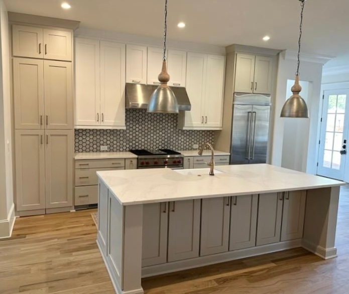 CCFFcompany's tweet photo. πππ©ππππ£ ππππ§ππ¨π π« This lighter colored island provides a softer feel while also providing the illusion of a larger space!
#cabinetrefinishing #refinish #kitchenrefinish #cabinetpainting #kitchenrefresh #kitchengoals #beforeandafter #atlanta #marietta #alpharetta https://t.co/XUQIqs5Gzv