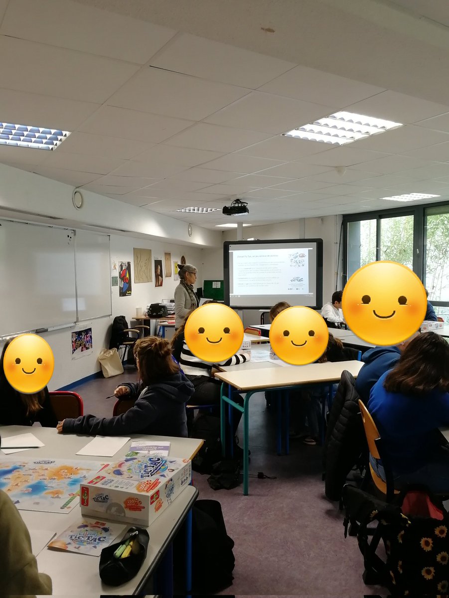 #semaineduclimat2022 l Deuxième journée aujourd'hui à Périgueux auprès des collège/lycée Bertrand de born, Michel de Montaigne et Clos Chassaing <a href="/AcBordeaux/">Académie de Bordeaux</a> avec <a href="/MPLS_Aquitaine/">Maison pour la science en Aquitaine</a> <a href="/univbordeaux/">Université de Bordeaux</a> <a href="/INRAE_NA_BDX/">INRAE Nouvelle-Aquitaine Bordeaux</a> et l'agglomération de #Périgueux. Merci à tous pour ces riches échanges !