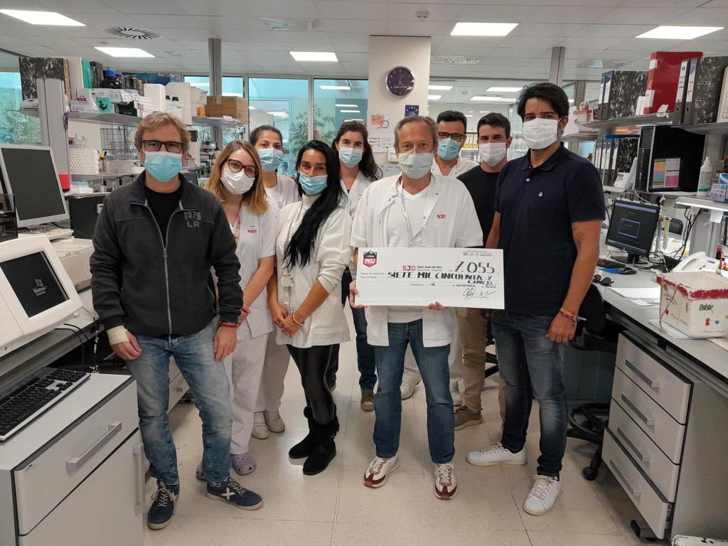 Alfonsolux's tweet photo. Ayer hicimos la donación de 7.055 € al Laboratorio de Enfermedades Metabolicas, del Hospital Sant Joan de Déu, en Barcelona, de la Cursa de BTT, “MTBperElls PKU” para el proyecto del Biosensor PKU. @SJDbarcelona_es @SJDLaboratori @SJDmetabolicas #pku #yoapoyopku https://t.co/67bYlSvU9T