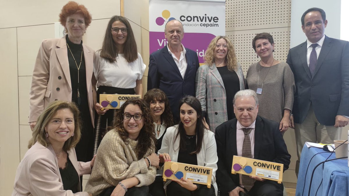 🔚 Concluye la entrega de los V reconocimientos de Buenas Prácticas en materia de Gestión de la Diversidad.

💜 ¡Gracias a todas las entidades que gestionan la diversidad en sus entornos profesionales! 

👋 ¡Nos vemos en la VI edición! 👋🏽
<a href="/inclusiongob/">Ministerio Inclusión Seguridad Social Migraciones</a> #GD