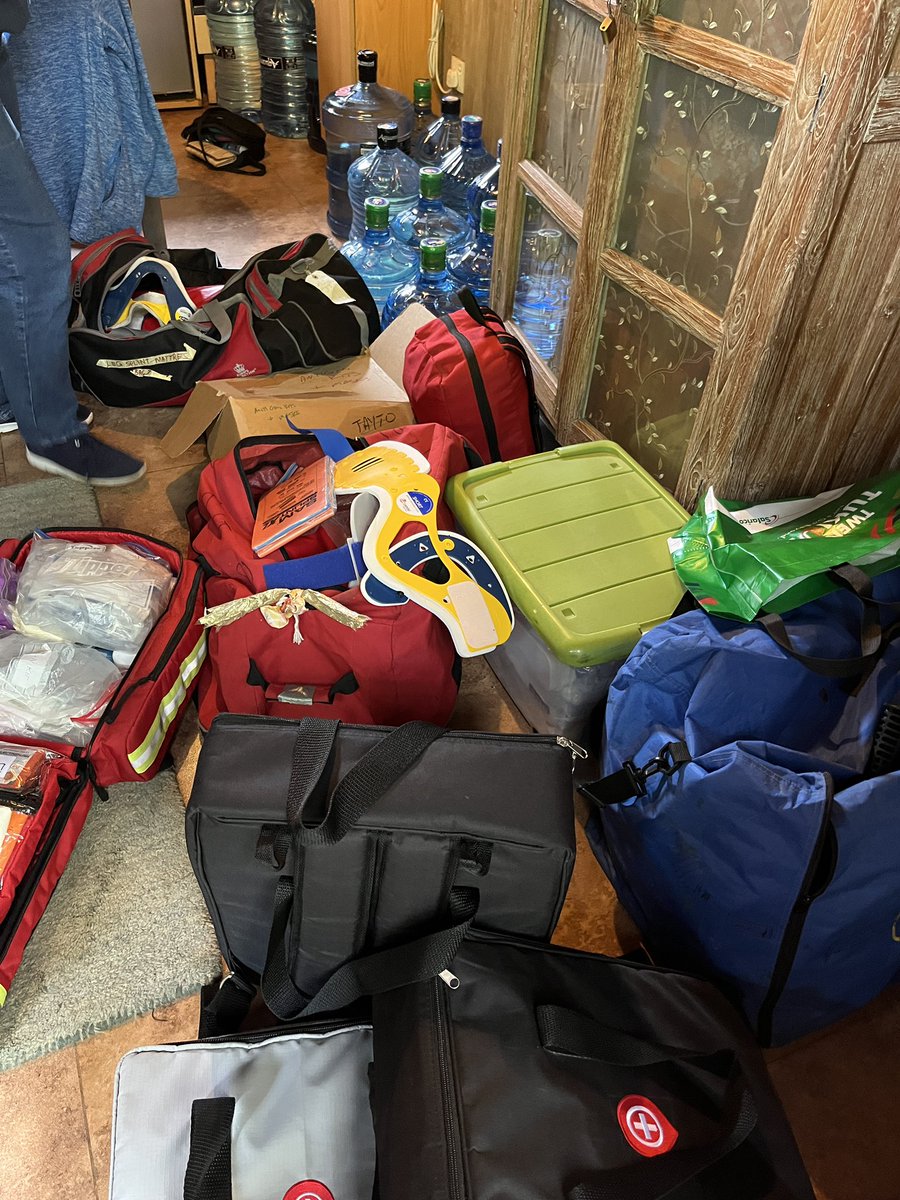 4abrighterworld's tweet image. Preparations well underway to prepare for #planttheplanet games this weekend in Nairobi … first aid preps, sign making, setting up the pitch .. excitement building across Kenya! @alankerins @selfhelpafrica @WarriorsHuman @IrlEmbKenya @kenirishsociety @BIrlKe