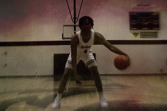 JadenHoward23's tweet photo. “I’m staying real to the vision even if i’m the only one seeing it”👁️ #Senior2023 https://t.co/k8GuB4JRPE