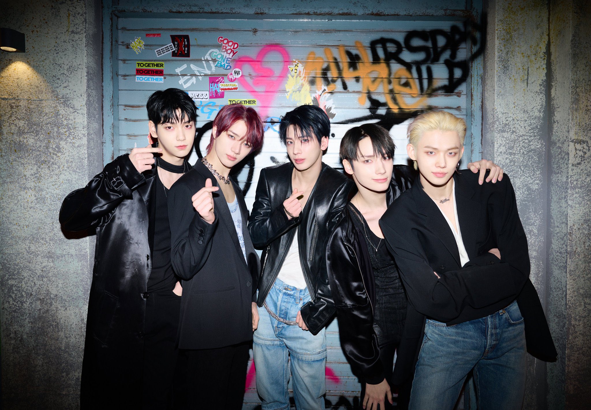 好きに is „TXT X: в EUROPE TXT the history in group Korean second K-POP・アジア