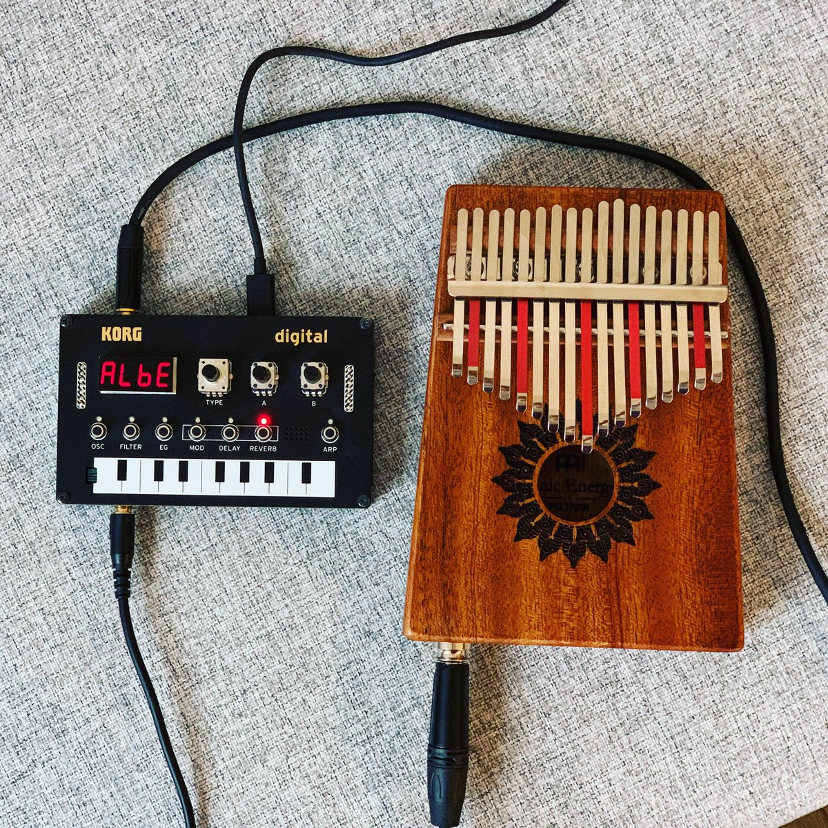 Sinevibes's tweet image. Kalimba with pickup + KORG NTS-1 + Sinevibes Albedo = instant dreamy soundscapes! #korgnts1 #nts1 #loguesdk #dawless #kalimba