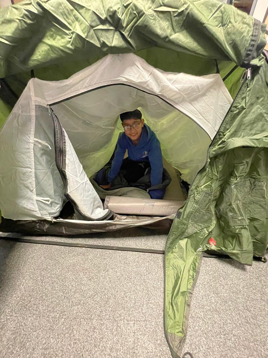 edgewickprimary's tweet photo. #Nurtureteam have been reading the book “The Great Explorer”. Today we had a go at using explorers’ equipment.
@chrisjudge
#GreatExplorer https://t.co/0P2TTPhYaM