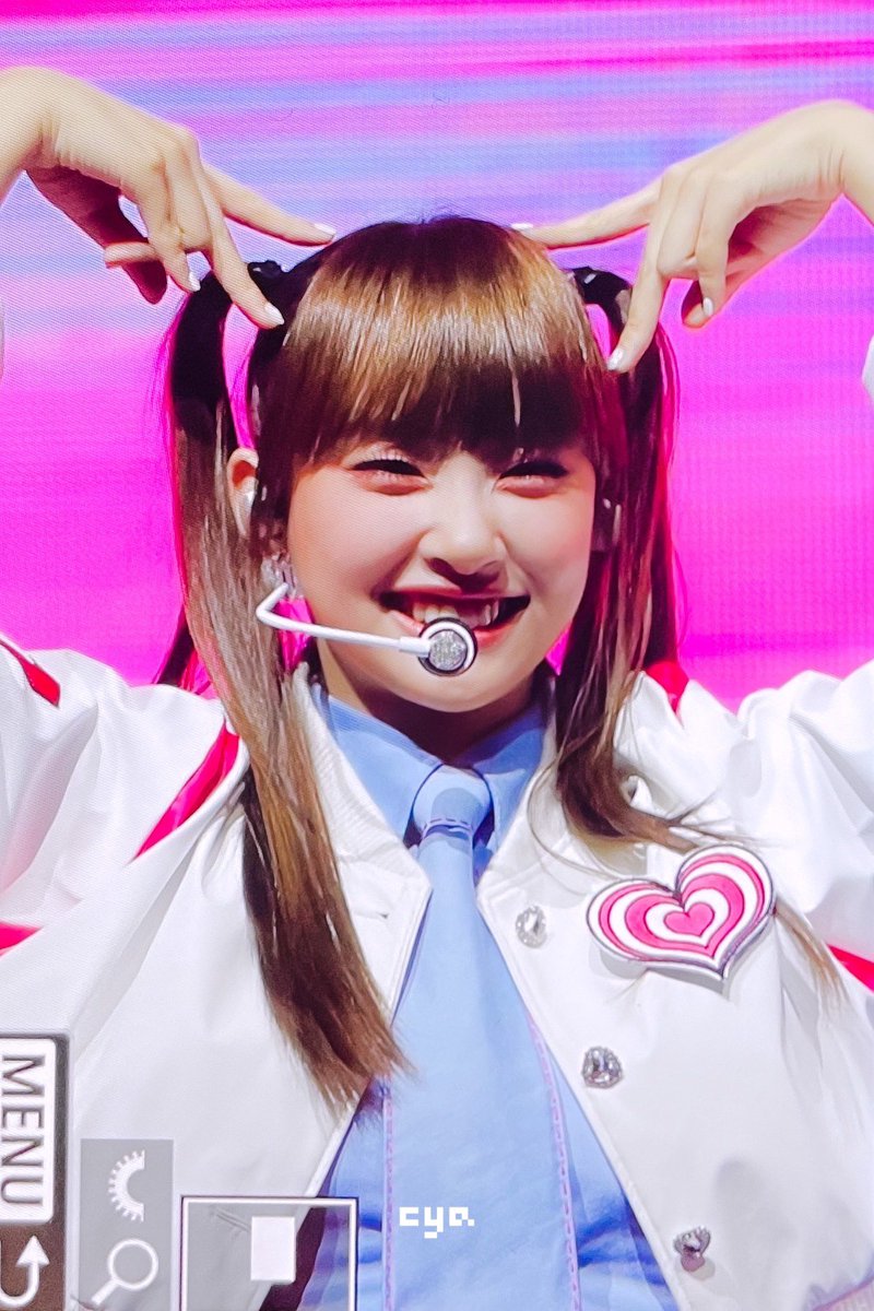 221117 첫사랑 컴백 쇼케이스

#첫사랑 #CSR #금희 #GEUMHEE