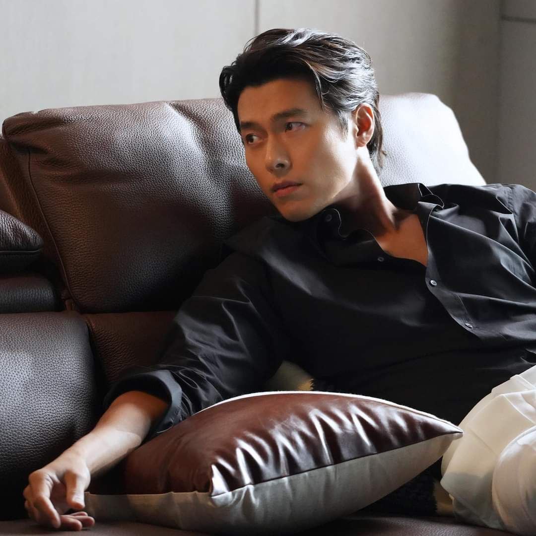 DramalandBR's tweet photo. 📸 | O HOMEM É UM CHARME!

#HyunBin para VASTEnt arrasando nossos corações. https://t.co/Cm7iSzmwdI