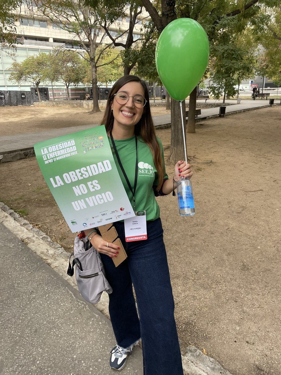 merygarcianutri's tweet photo. Manifestación obesidad en el congreso #SEEDO2022 @SociedadSeedo @DiegoBellido2 @laradallarovere @alimentendo https://t.co/i310CWtRIp