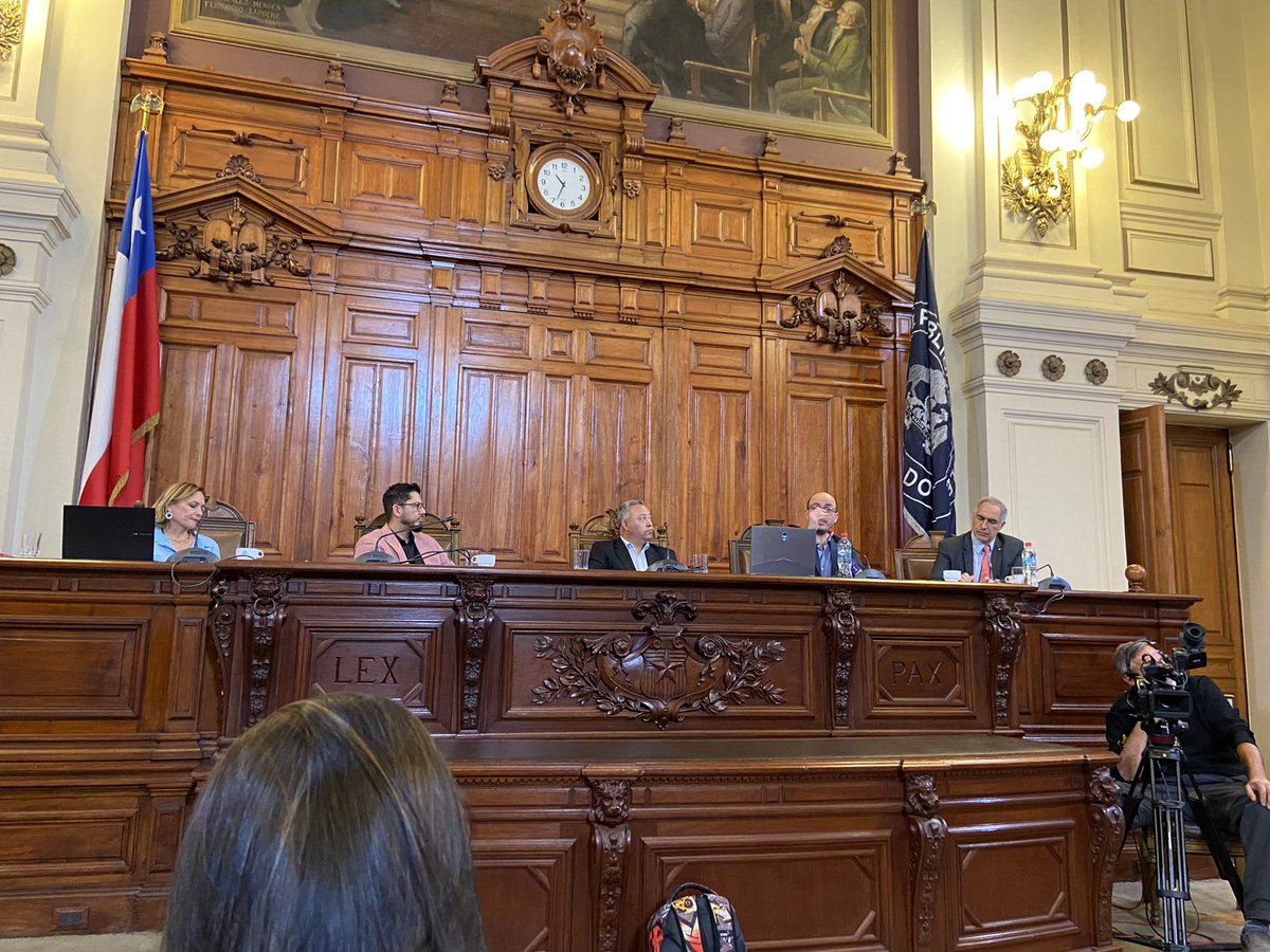 Elocuente, clara y sólida presentación de Alejandro Andrade, presidente de <a href="/FECHER_CL/">FECHER Federación Chilena de Enfermedades Raras</a> en seminario sobre enfermedades raras