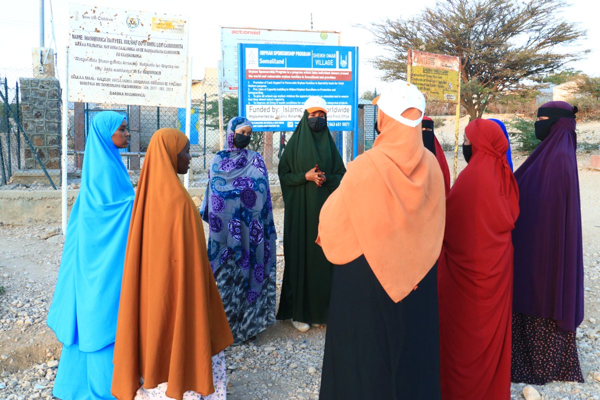 YPeer's tweet image. Y-PEER, in collaboration with UNFPA, created role models for girls in the Sheikh Omar IDP camp who currently promote girls’ education, well-being, career development, and the prevention of gender-based violence among the residents in the IDP camp. #GirlsDevelopment #Somaliland