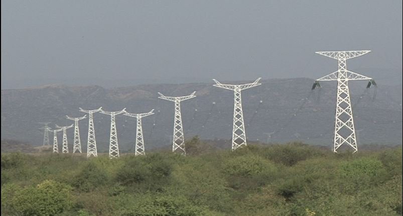 DrMohaAbdulahi's tweet photo. Bright #FUTURE 💡💡
የኢት🇪🇹-🇰🇪ኬኒያ ባለ 500 KV የሀይል ማስተላለፊያ መስመርና Converter ማከፋፈያ ጣቢያ ዛሬ በይፋ የElectric ሽያጭ ጀምሯሌ፡፡
Ethio-Kenya high-voltage electric line transmission officially started delivering electricity to kenya today.
#PowerHoA https://t.co/6CJzAxDXAb