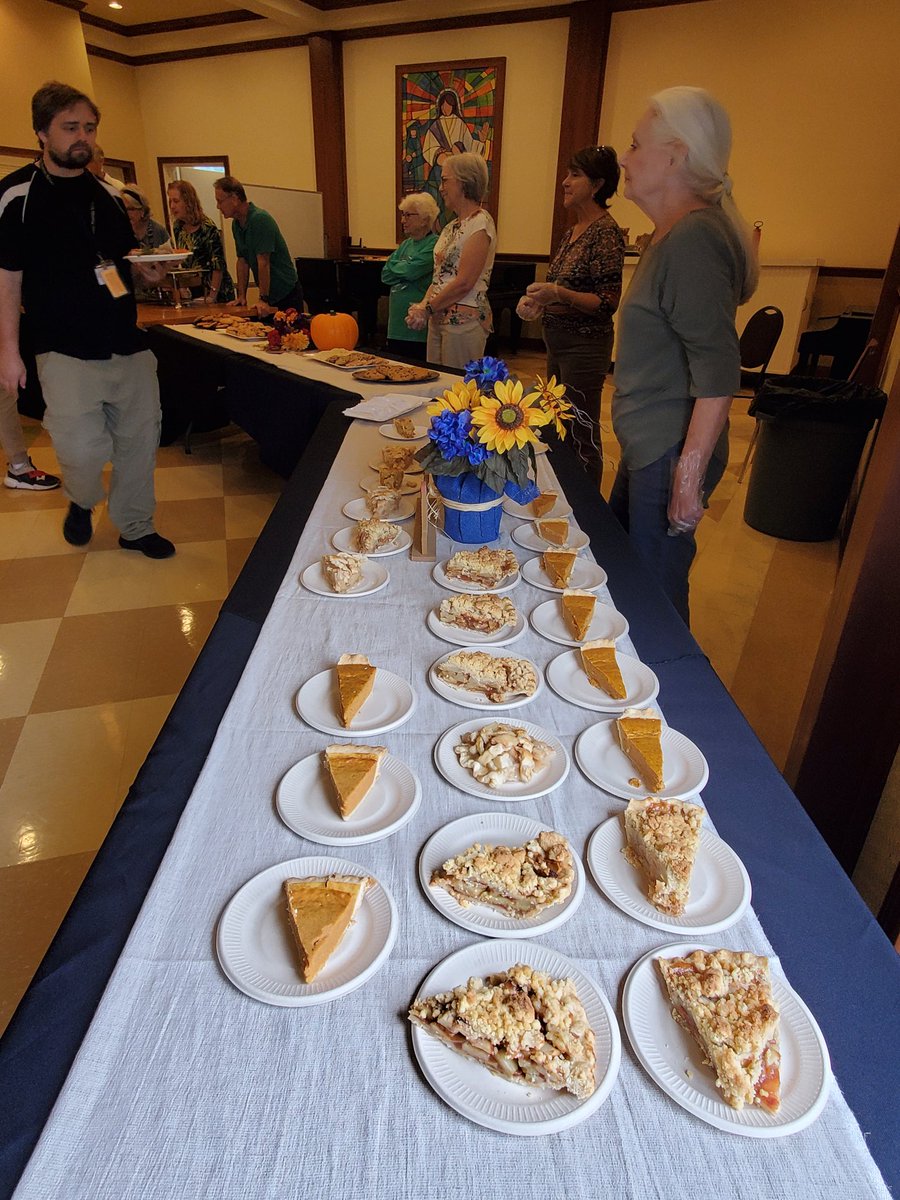 DThomas School tweet media