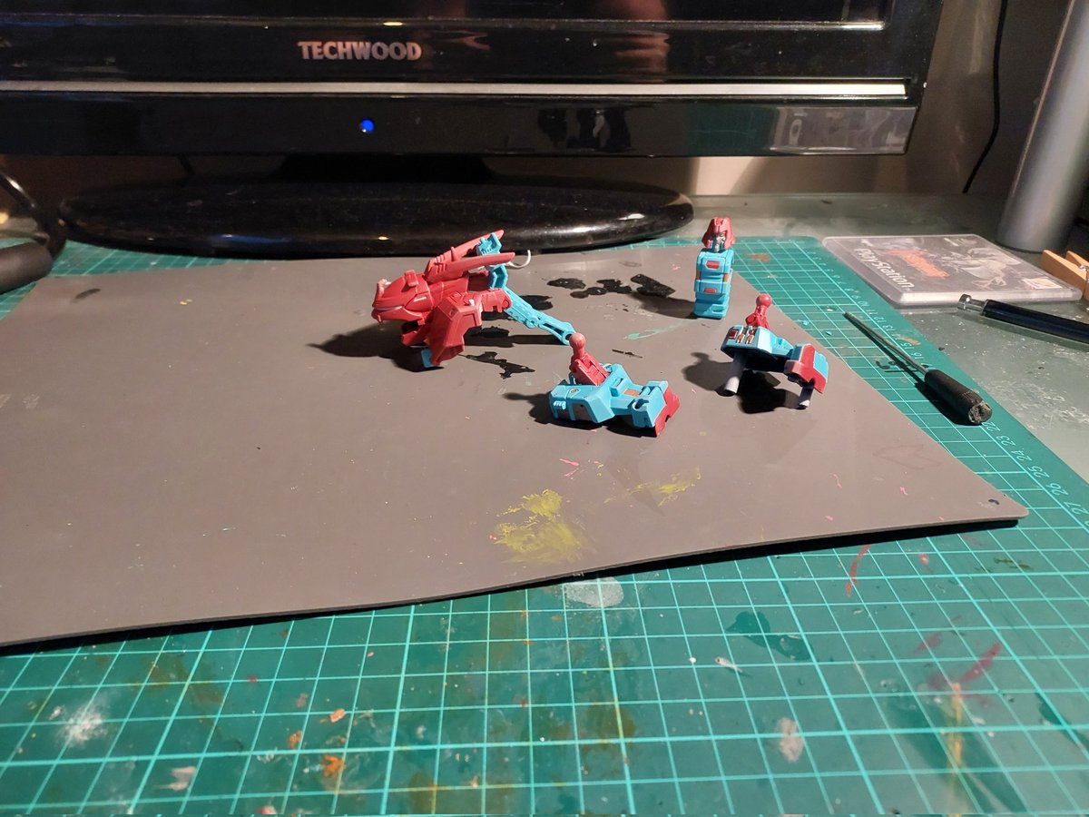 TfCustomizer's tweet image. Time to start assembling 

#transformerstoys #transformersmovie #transformerscollector #transformers_4life #transformerscustoms #transformersart #poweroftheprimes #combinerwars
#g1icepick #transformersicepick #transformersg1
#transformersg2
#transformerslegacy #citadelpaints