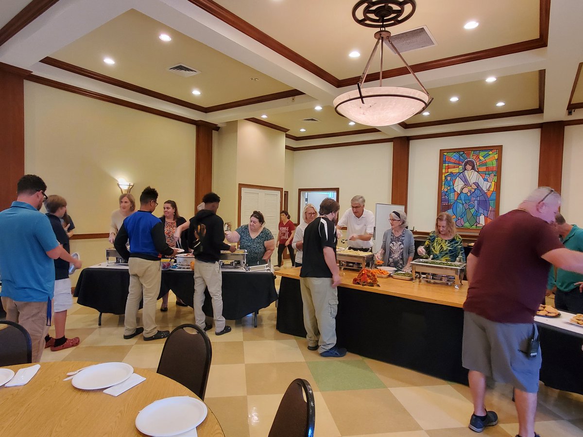 Thank you to our neighbors, Tampa Covenant Church,  for hosting our students and staff for lovely and delicious Thanksgiving meal! We are beyond grateful!!