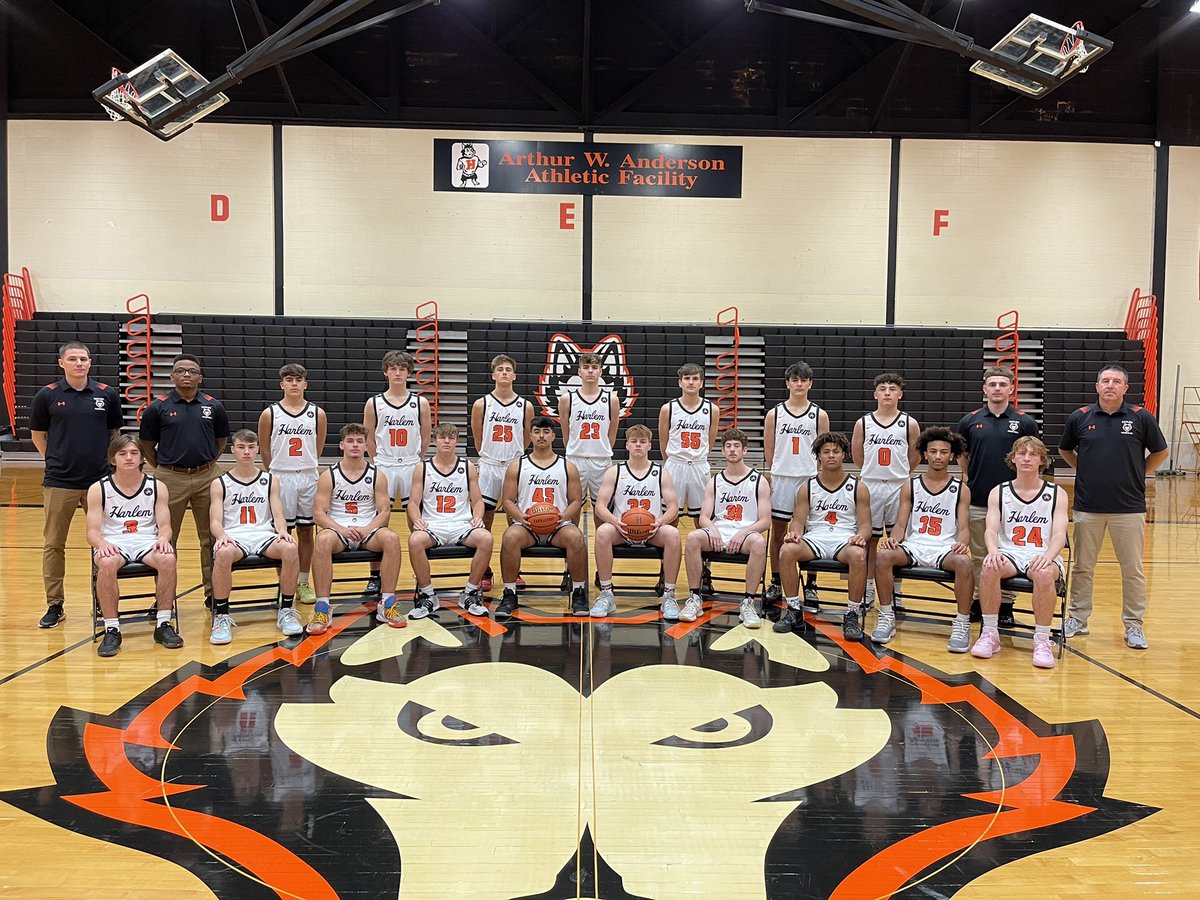 HarlemBoysBB's tweet photo. Picture Day!  Game day is 4 days away! https://t.co/R7l13c2cxH