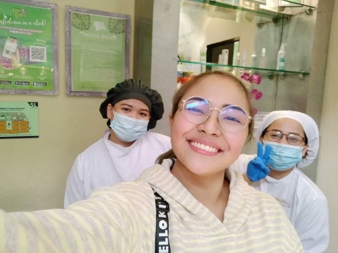 OfficialAlisah's tweet photo. Thank you very much LAY BARE WAXING SALON SM Manila Branch for always helping me achieve my #HairFreeMornings π
#LayBarePH wants to make sure that they serve you in their branches.
Download their app here: https://t.co/hEMA7wi7ou
"I'm brave and confident with Lay Bare." π https://t.co/gWUOYqZL03
