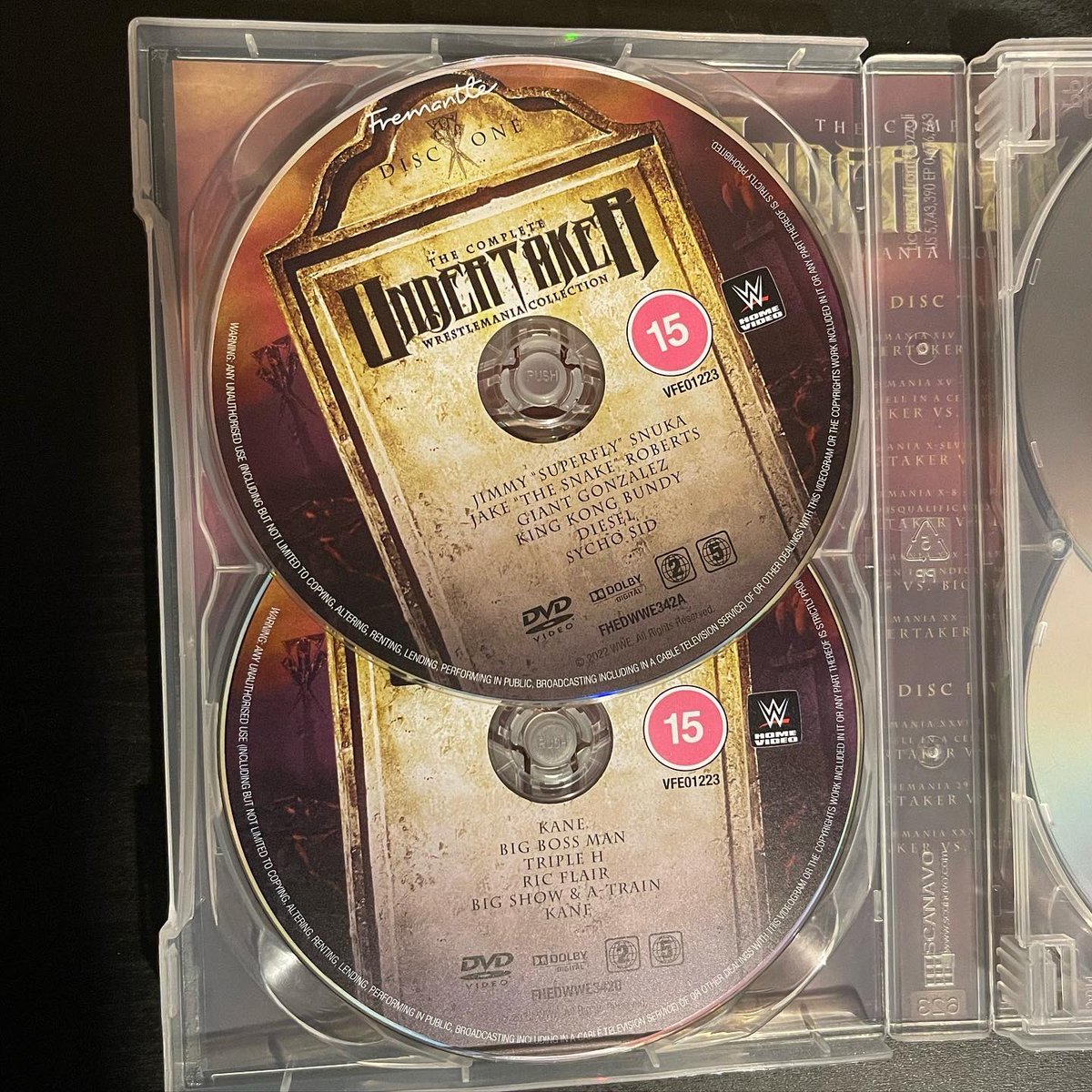 the2004punk's tweet photo. WWE Undertaker - Complete Wrestlemania Collection DVD @undertaker @WWEHomeVideoUK #wwe #wwedvd #wwedvds #wwehomevideo #dvd #wrestlingdvd #wwedvdcollection #wretlingdvds #theundertaker #undertaker #wrestlemania #wrestlingdvdcollection #undertaker30 #wwenetwork #wwewrestlemania https://t.co/D9aPDlIMfS