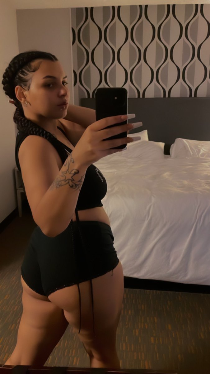 cookiecreamsz's tweet photo. Message me for my premium https://t.co/3VC2WGasax