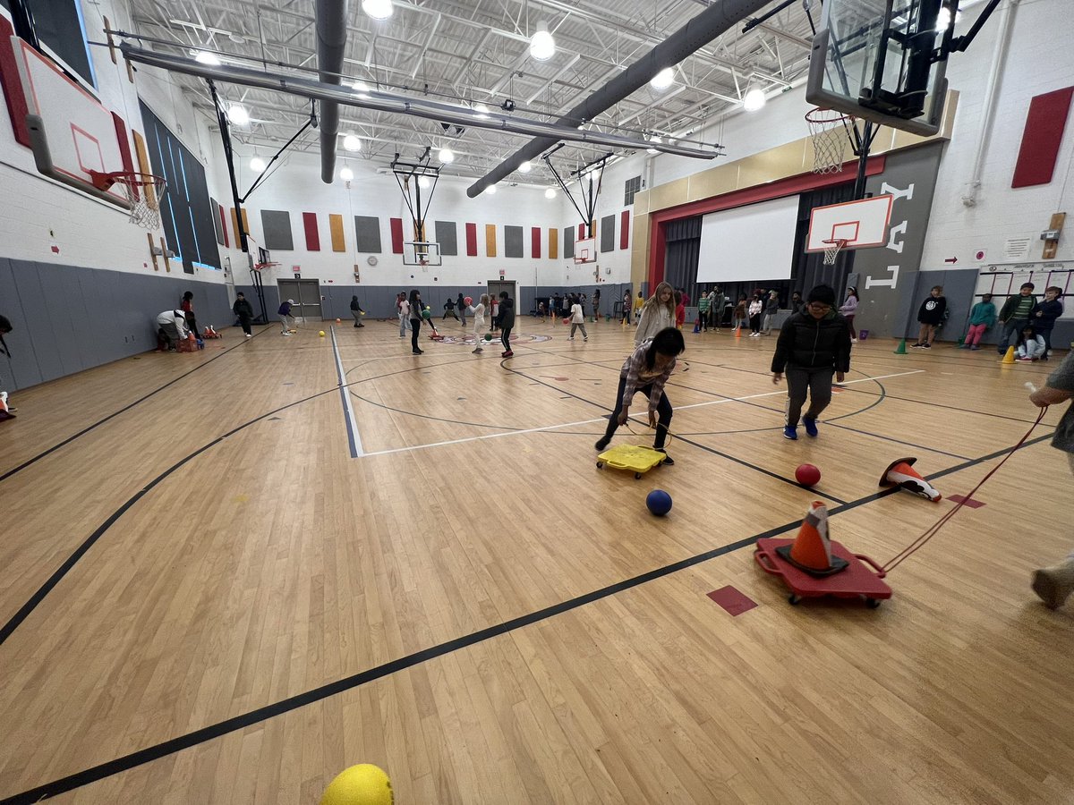 Students learning facts about Turkeys through our Jeopardy Warm-Up and going on a Turkey Hunt working on control, throwing, and spatial awareness. Did you know that Turkeys can fly up to 55mph in short distances? 🦃 <a href="/JrV4Victory/">Victor Spadaro Jr</a> #PhysEd #abdrocks