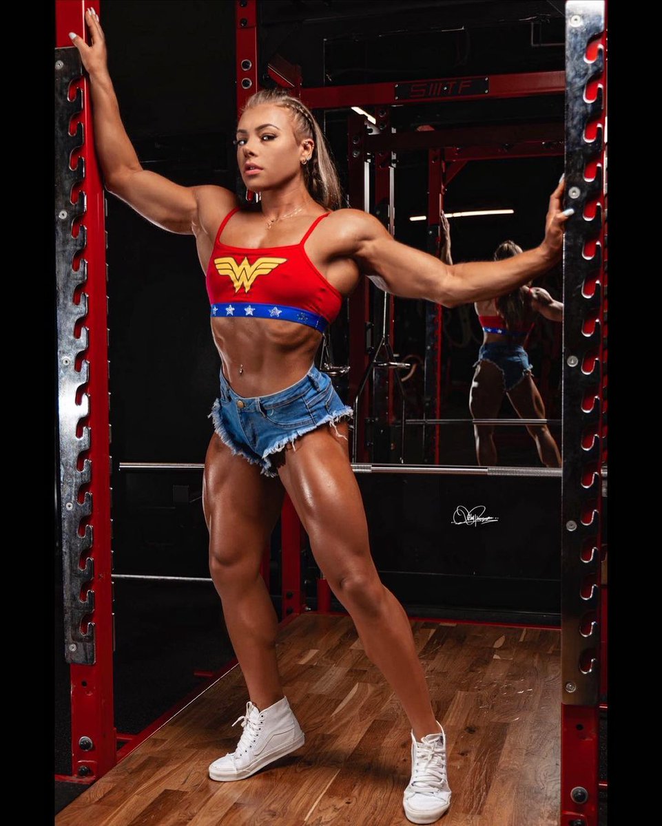 Female Muscle Fan💪 on Twitter: "Melissa Brodsky 😍 Wonder Woman 🦸‍♀️