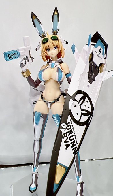 figmaのソフィア開封したんだが高峰ナダレ先生の絵の再現度が高すぎる顔がドチャクソかわええ。 