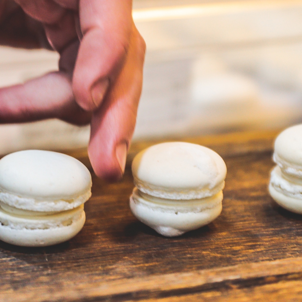 Marvellous macarons!
We love getting creative with our dishes. To see our wonderful range of set and tasting menus, head over to our website and take a look at the restaurant page.
⁠
Photo credit: @sirius_rebel (Lesley Eliza Harvey)
