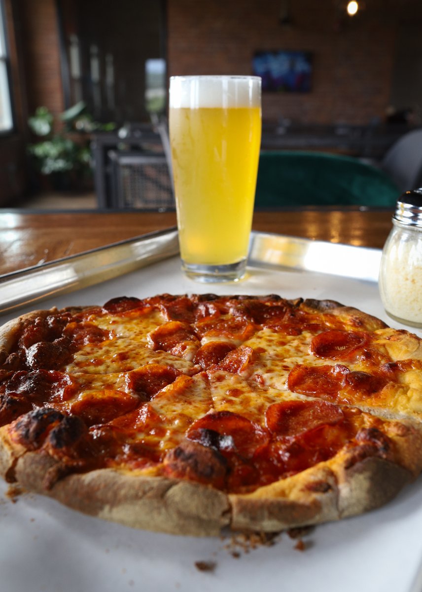 Hey students! Did you know today's your day? Come get at pizza and a beer for $15! We get it, you're working hard, let us help you keep grinding towards your goals with a little special on us 🍕🍻👨🏿🎓🧑🏻🎓