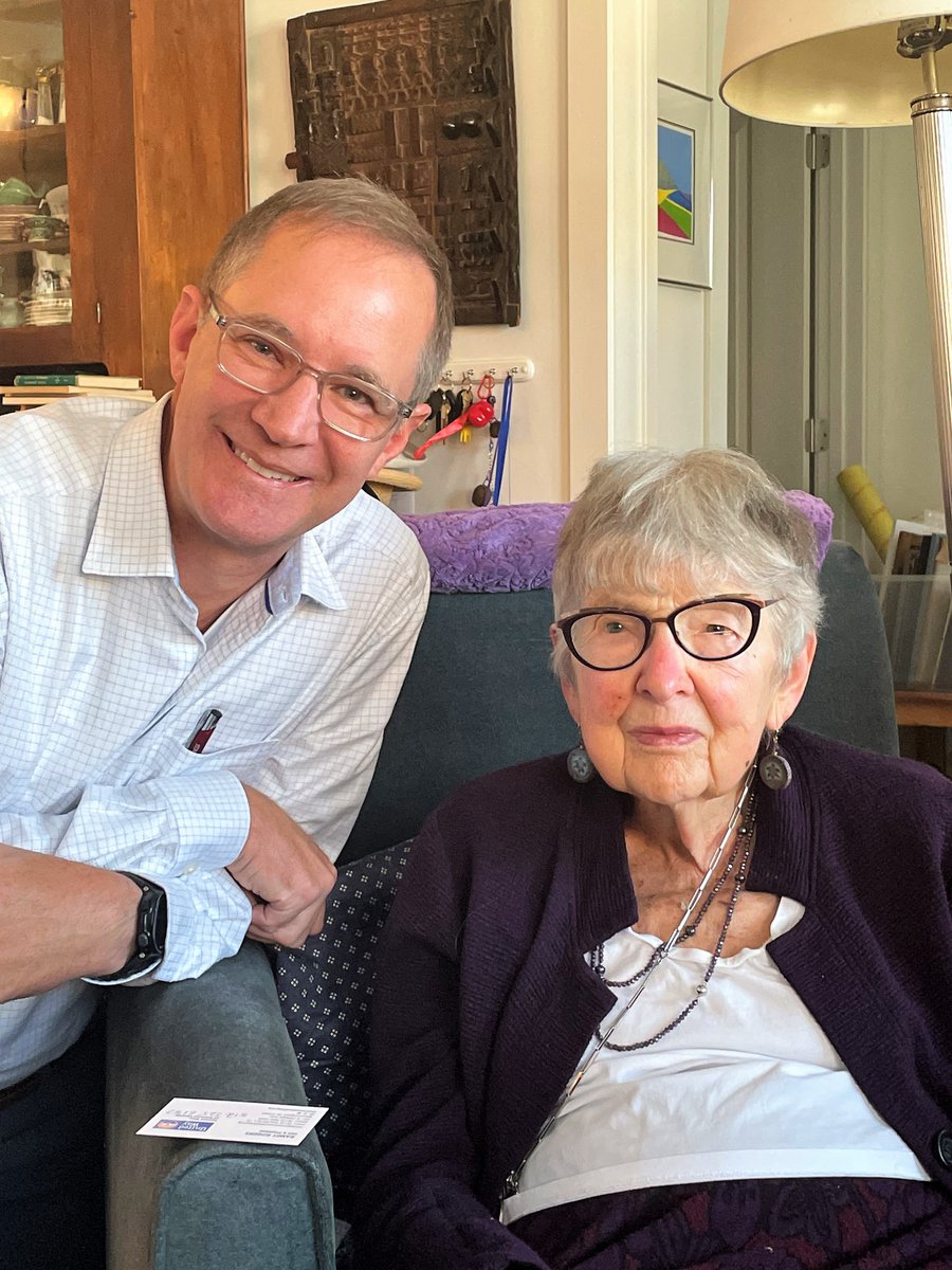 A meeting of United Way CEO's - past and present! Big love to Charlotte Zietlow for taking time to connect with Randy and share her United Way wisdom.

 #RebuildCommunity #RebuildHope #LiftUpNeighbors