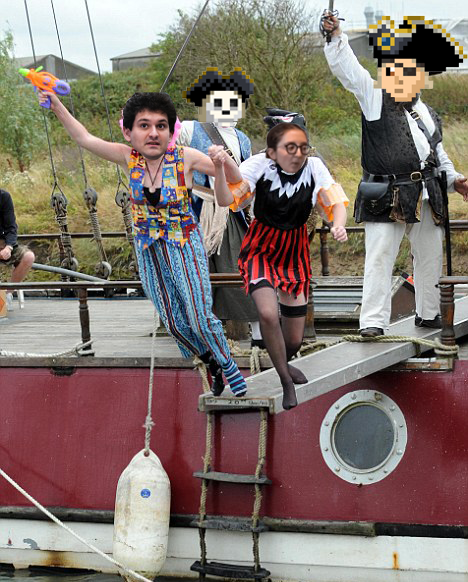 CursedPirates's tweet photo. We should make them walk the plank!!
join us: https://t.co/55nMFntCoz
#freemint #trove #curseddao https://t.co/gLs2KHIcPe