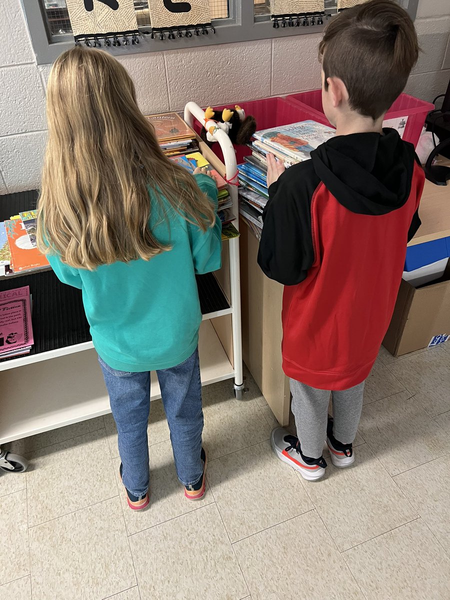 Library helpers are the best! They love being in the space. Thank you! <a href="/EMPSEagles/">Ellwood Memorial P.S</a> <a href="/PDSB_Libraries/">PDSB Library Learning Commons</a>