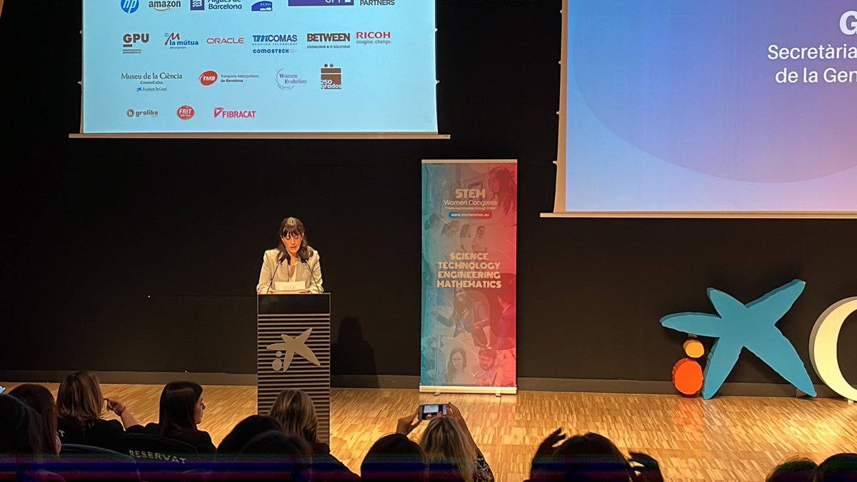 lorecorfas's tweet image. “Queremos crear un plan mejorado para impulsar la participación de las mujeres en las STEM, no nos podemos quedar atrás”, explica @GinaTost en #SWC22 #SWC2022