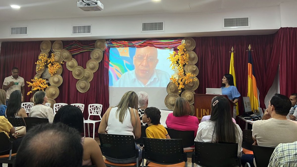 #EnEsteMomento 

Mardelia Padilla, directora de la #UNAD @UnadZonaCaribe, instala el 🎶Tercer Festival Internacional Universitario de Música Vallenata.🏆Un evento desarrollado en honor a la juglaresa #RitaFernándezPadilla. 

Sigue la transmisión ➤  bit.ly/3TIkXhW